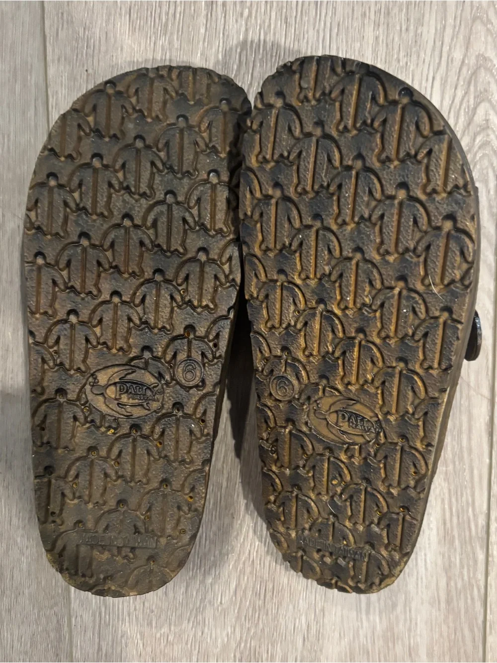 Pali Hawaii Sandals MEN'S 2 BUCKLES SIZE 6 brown Women’s Size 7.5